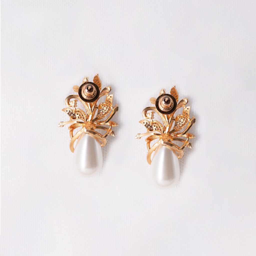 Modern Cluster Leaves with Drop Tops