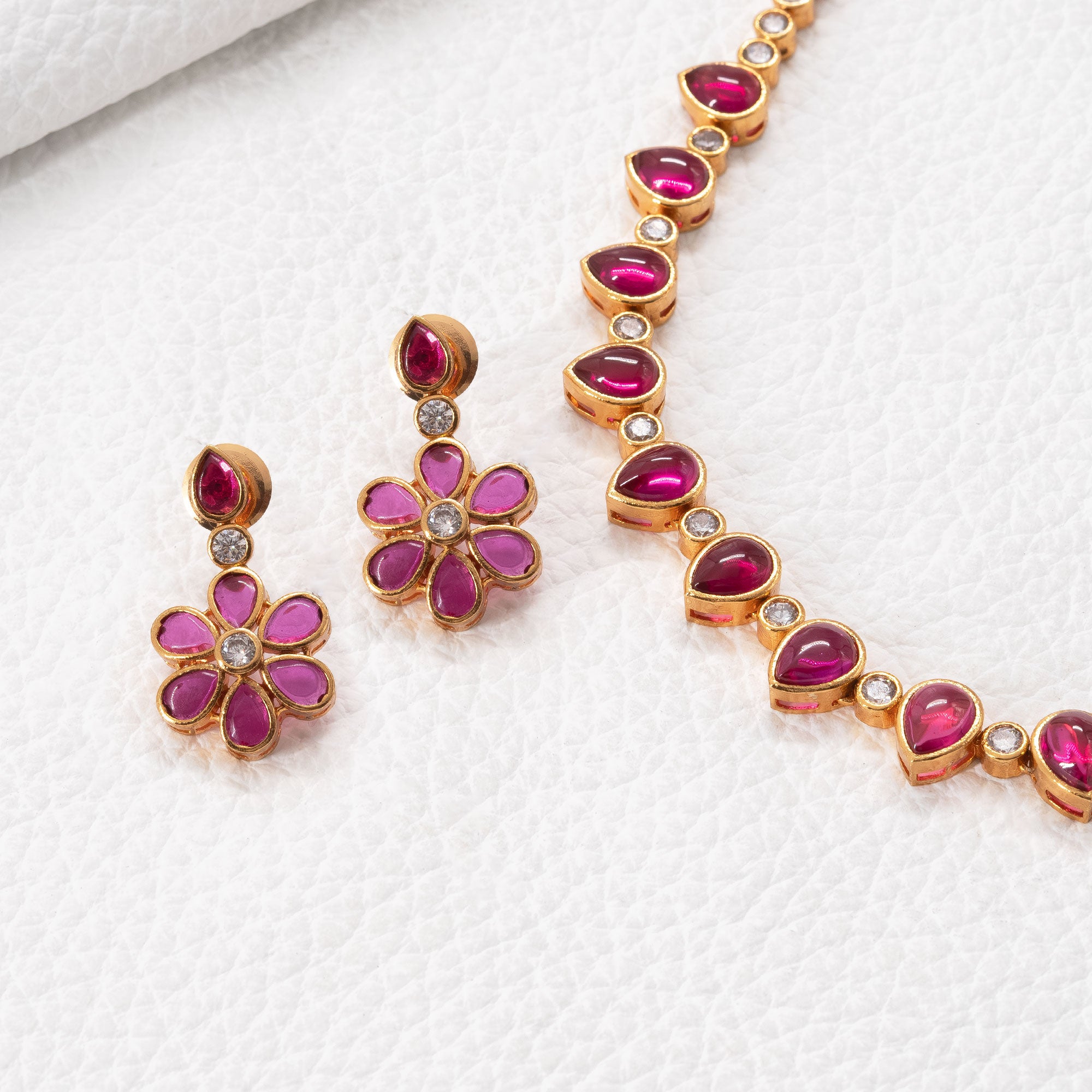 Traditional Drops Necklace Set