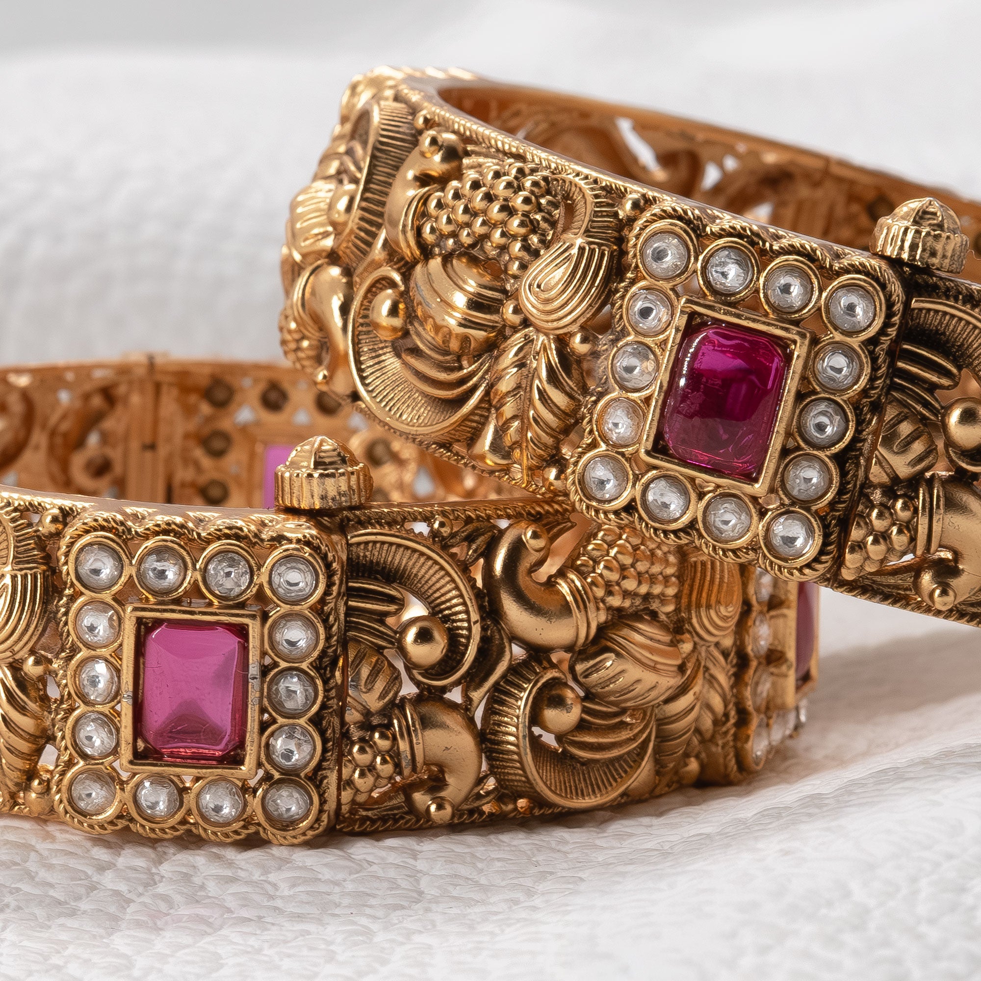 Trendy Peacock Bangles (Set of 2)