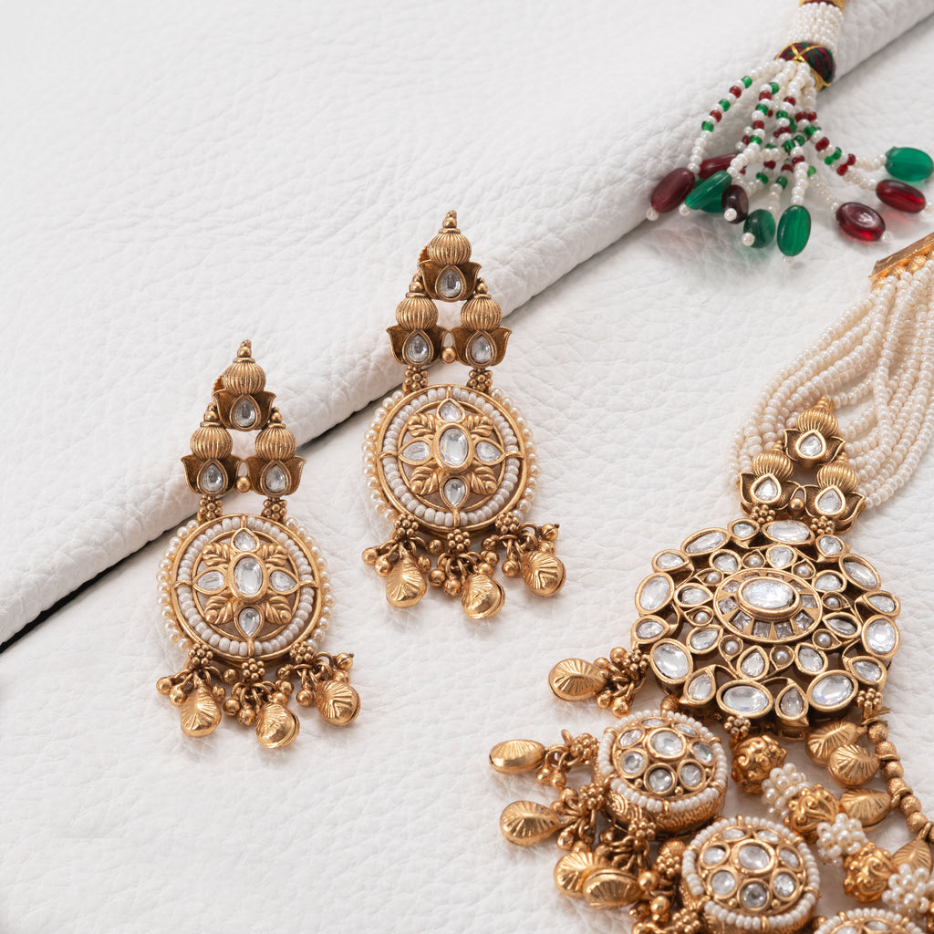 Trendy Multilayered Necklace Set