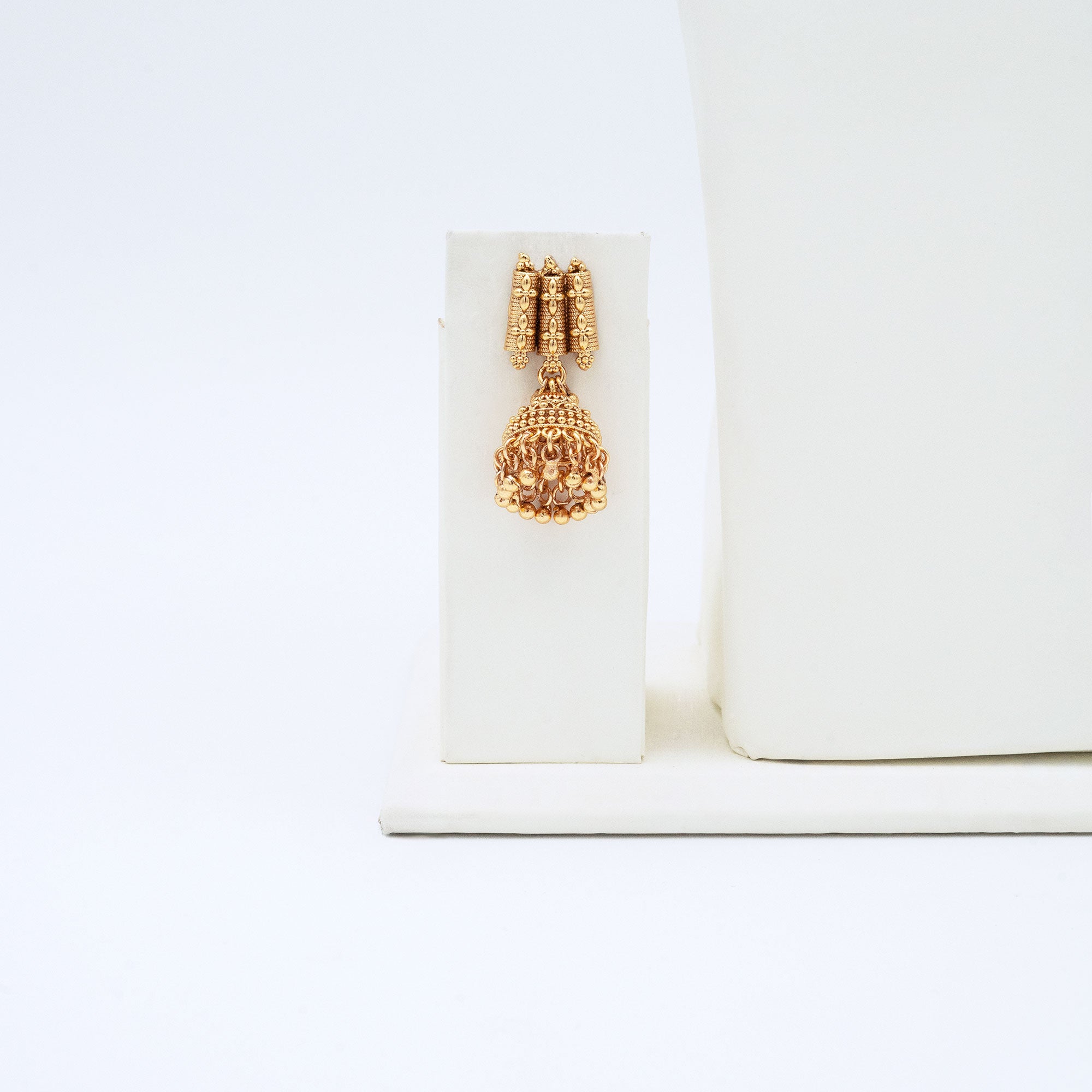 Traditional Column Necklace Set