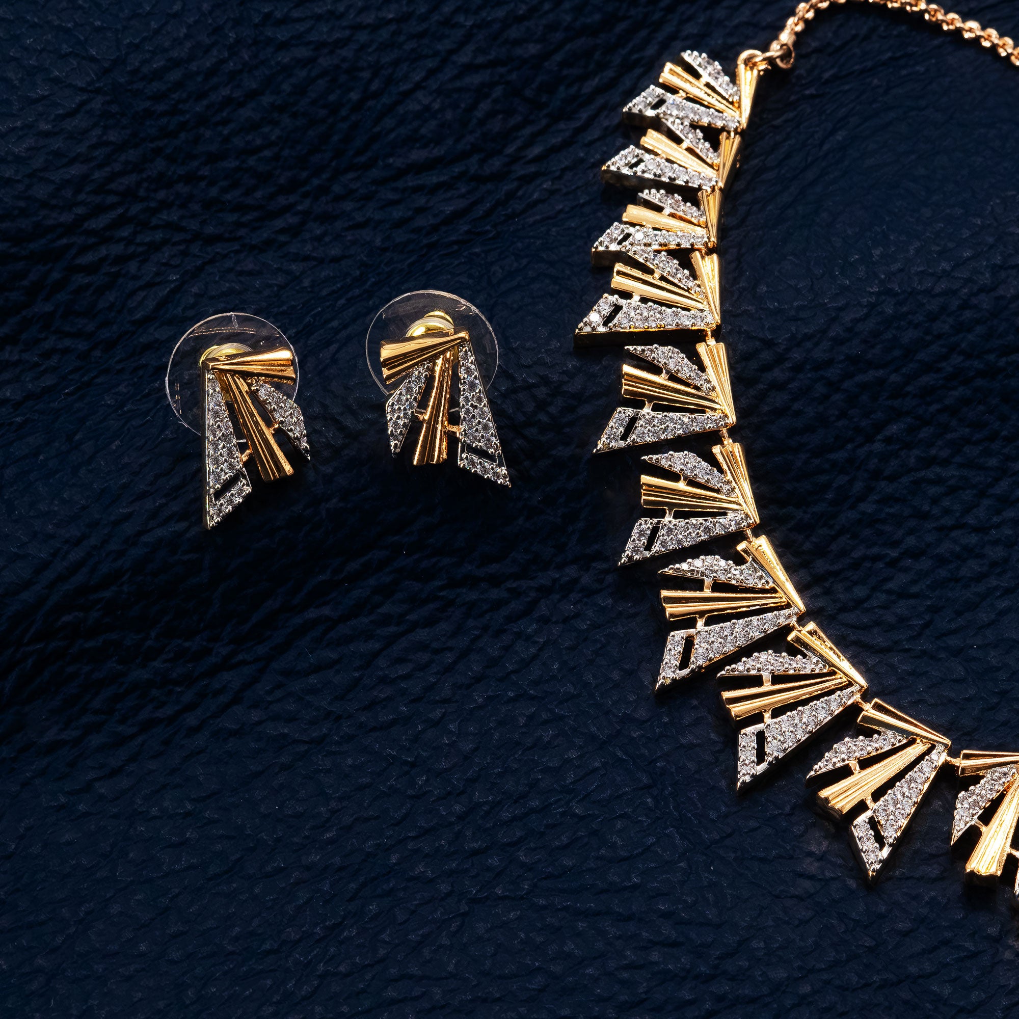 Modern Scallop Necklace Set