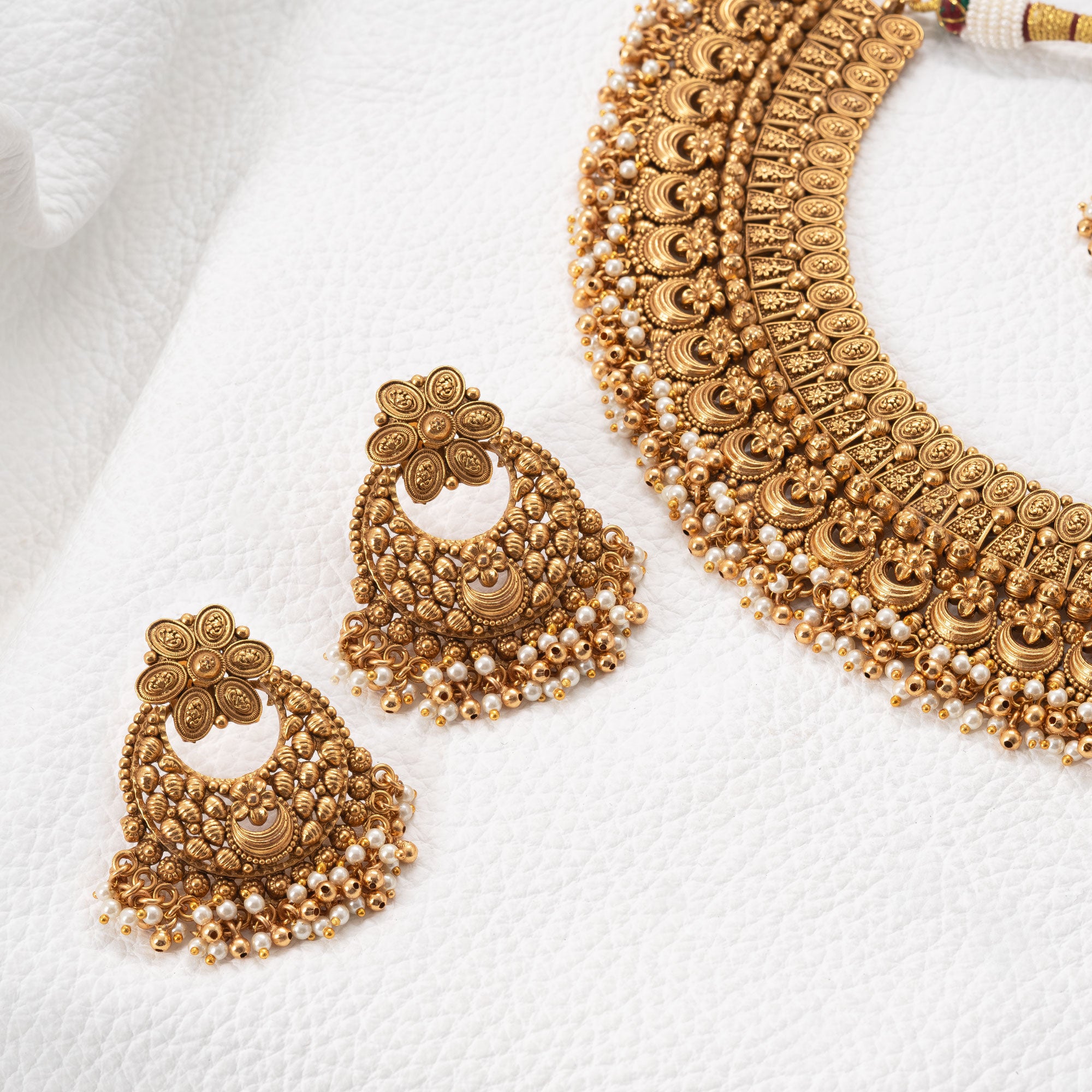 Trendy Crescent Necklace Set