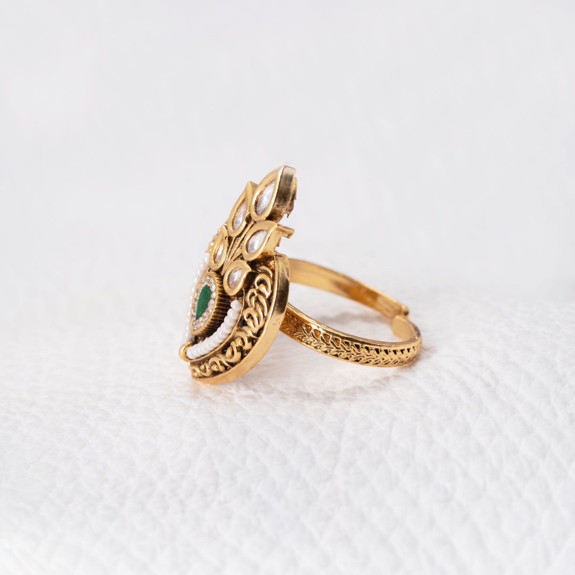 Trendy Spear with Leaf Ring