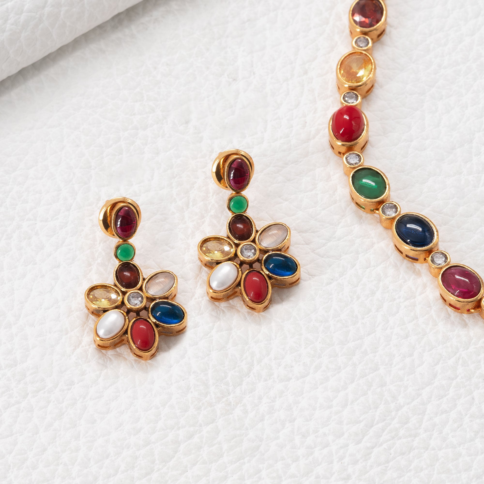 Trendy Multicolored Link Necklace Set