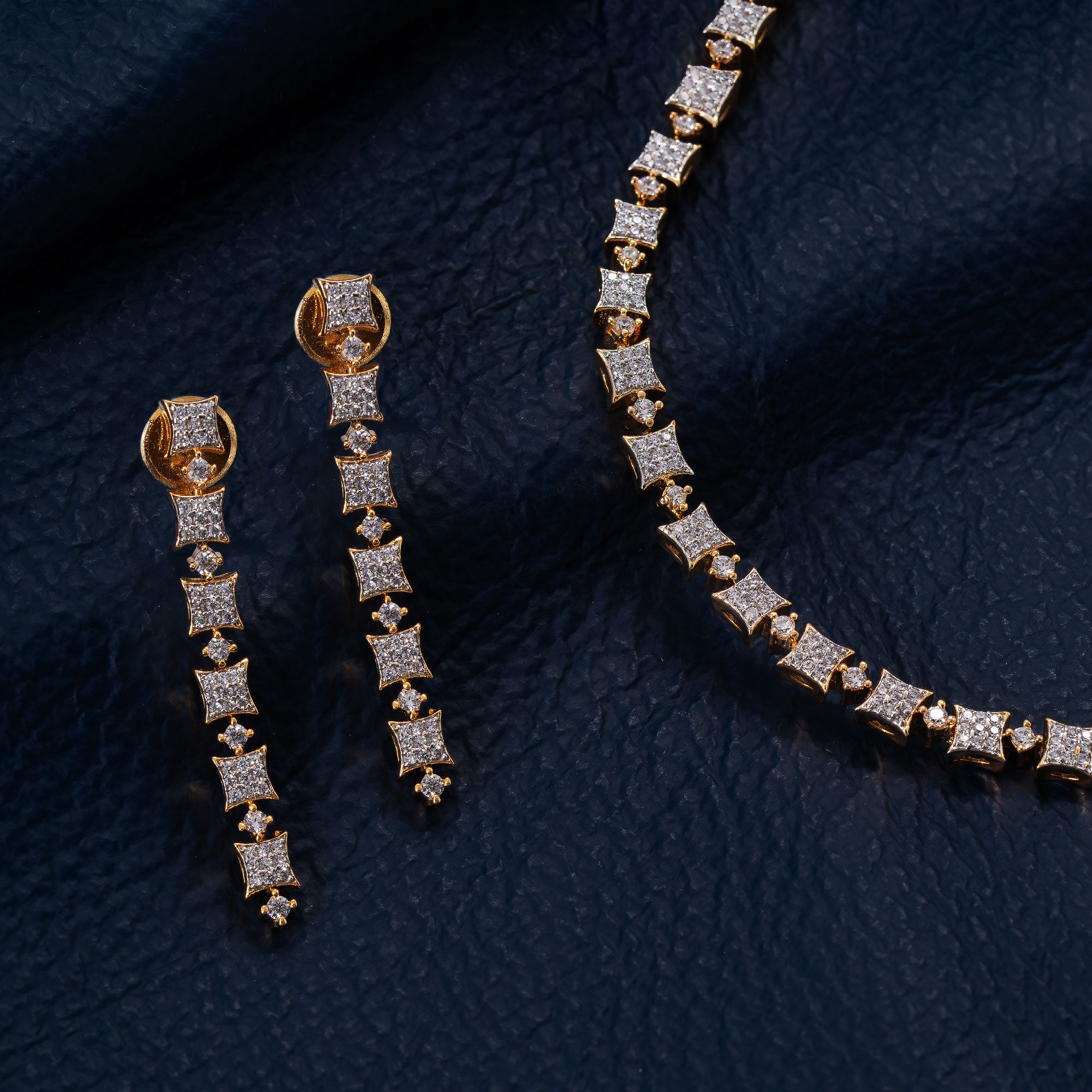 Modern Cube Shaped Necklace Set