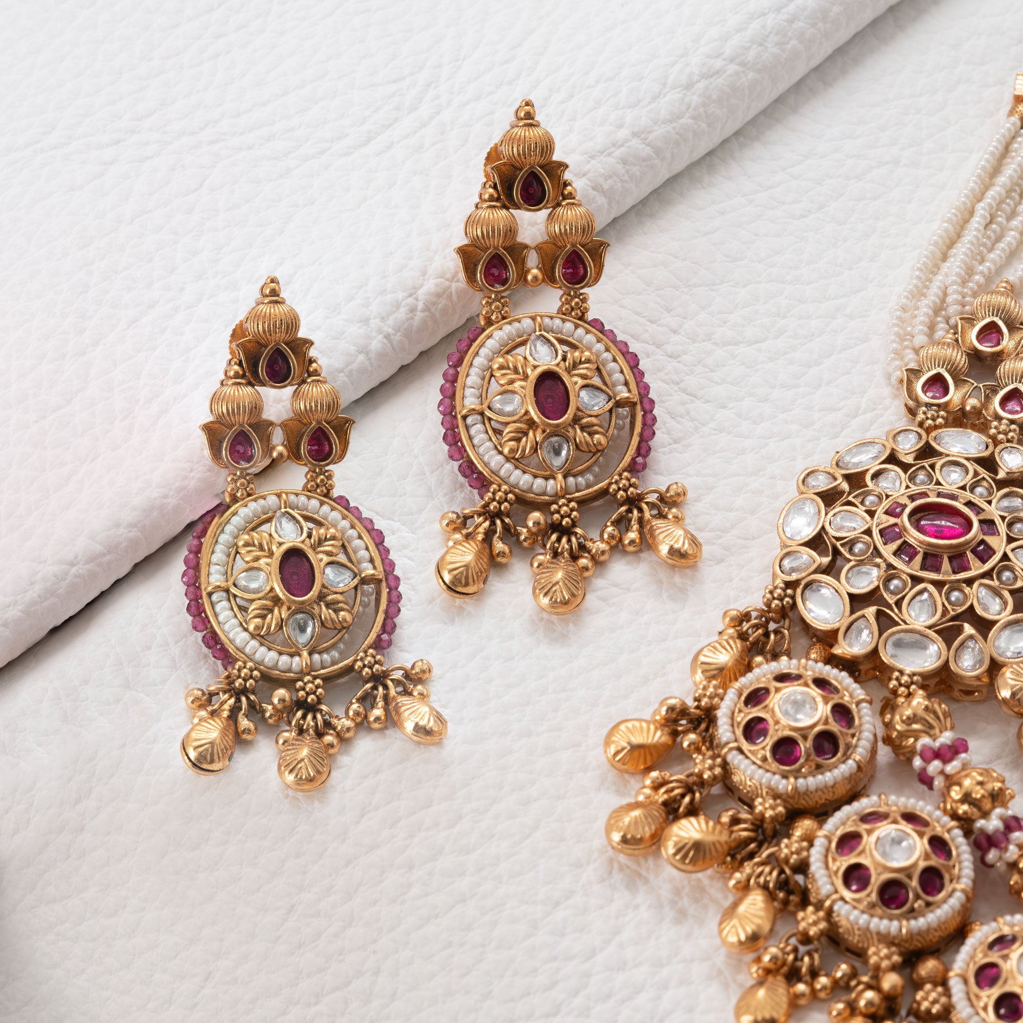 Trendy Multilayered Necklace Set