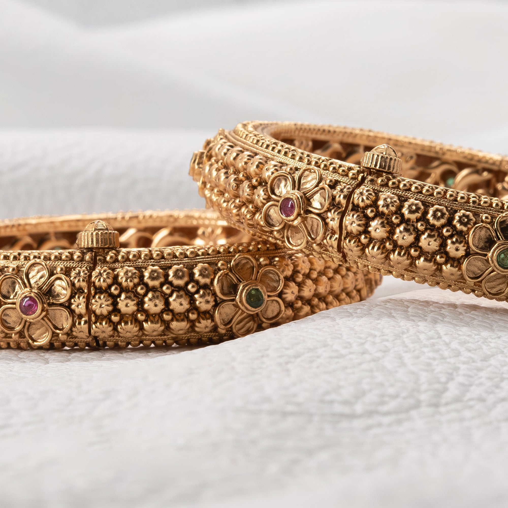 Trendy Floral Alternate Stoned Bangles (Set of 2)