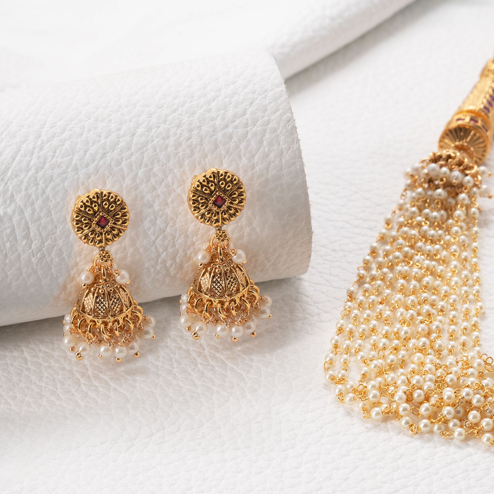 Trendy Layered Pearl Necklace set