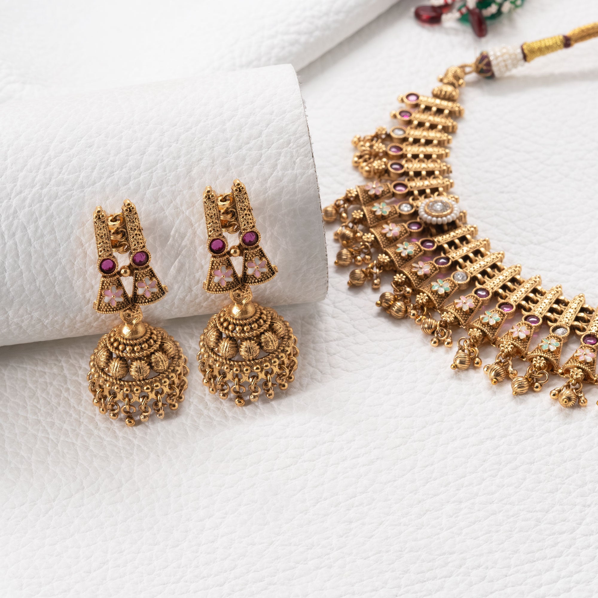 Trendy Temple Design Necklace Set