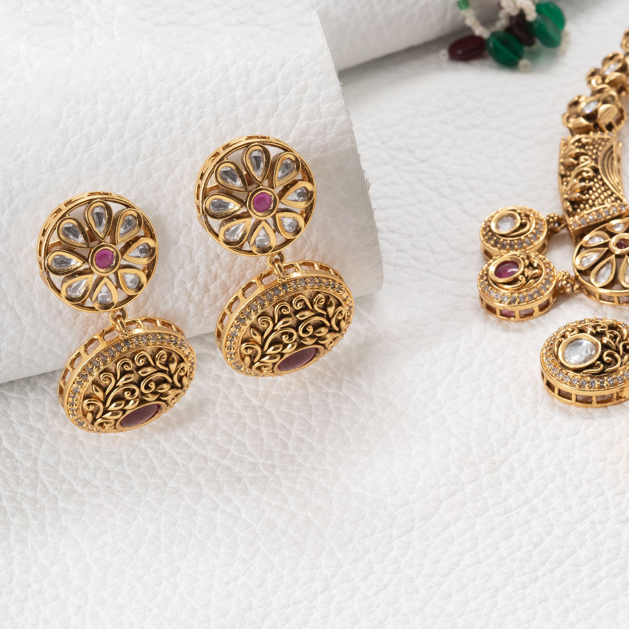 Trendy Box Necklace Set