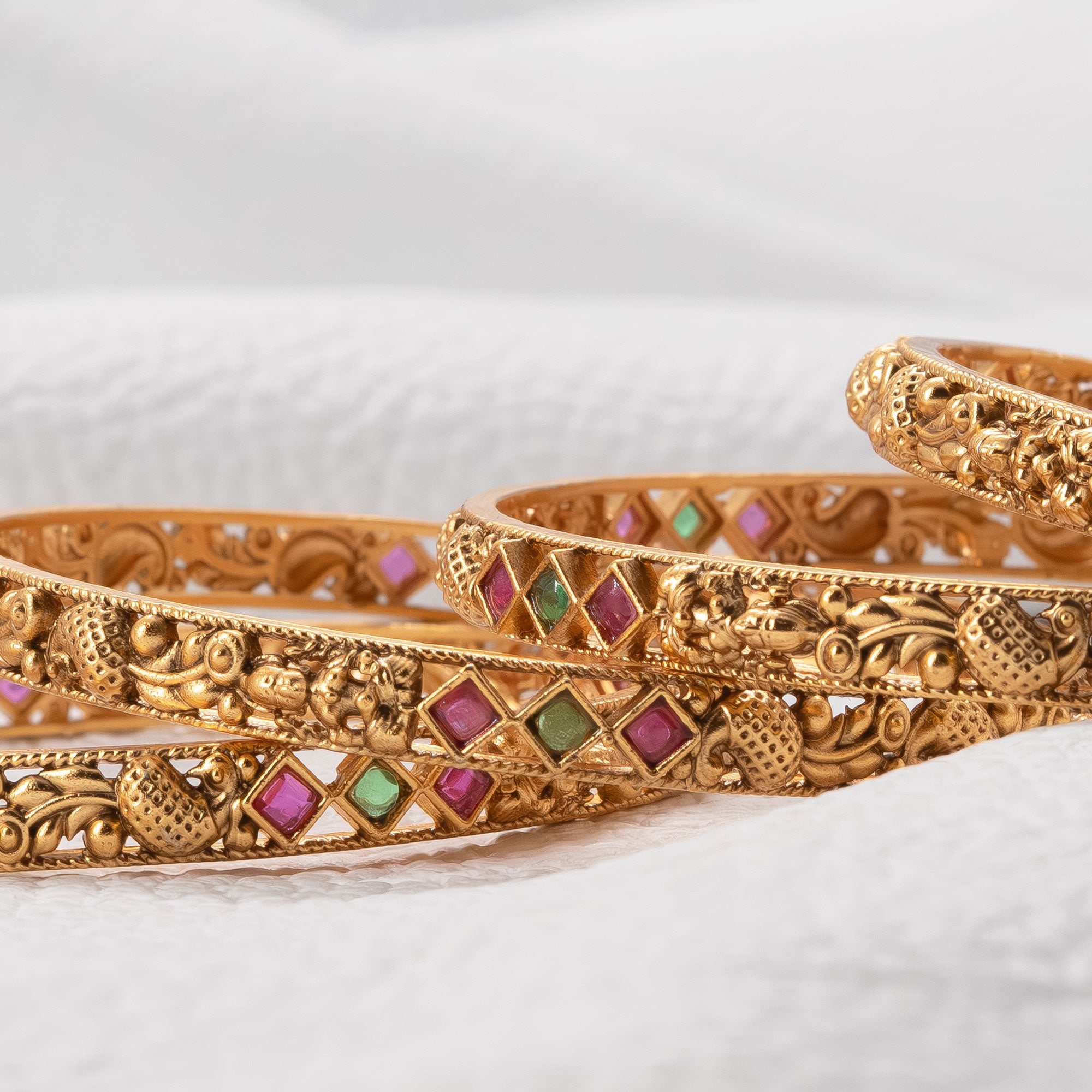 Trendy Small Peacock Bangles (Set of 4)