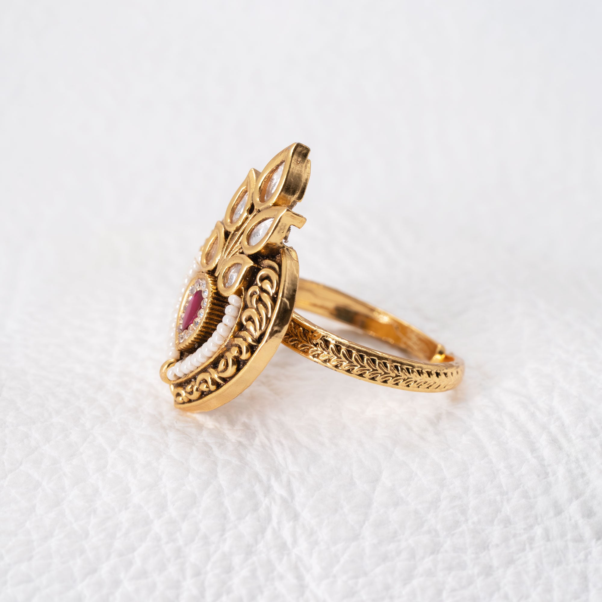 Trendy Spear with Leaf Ring