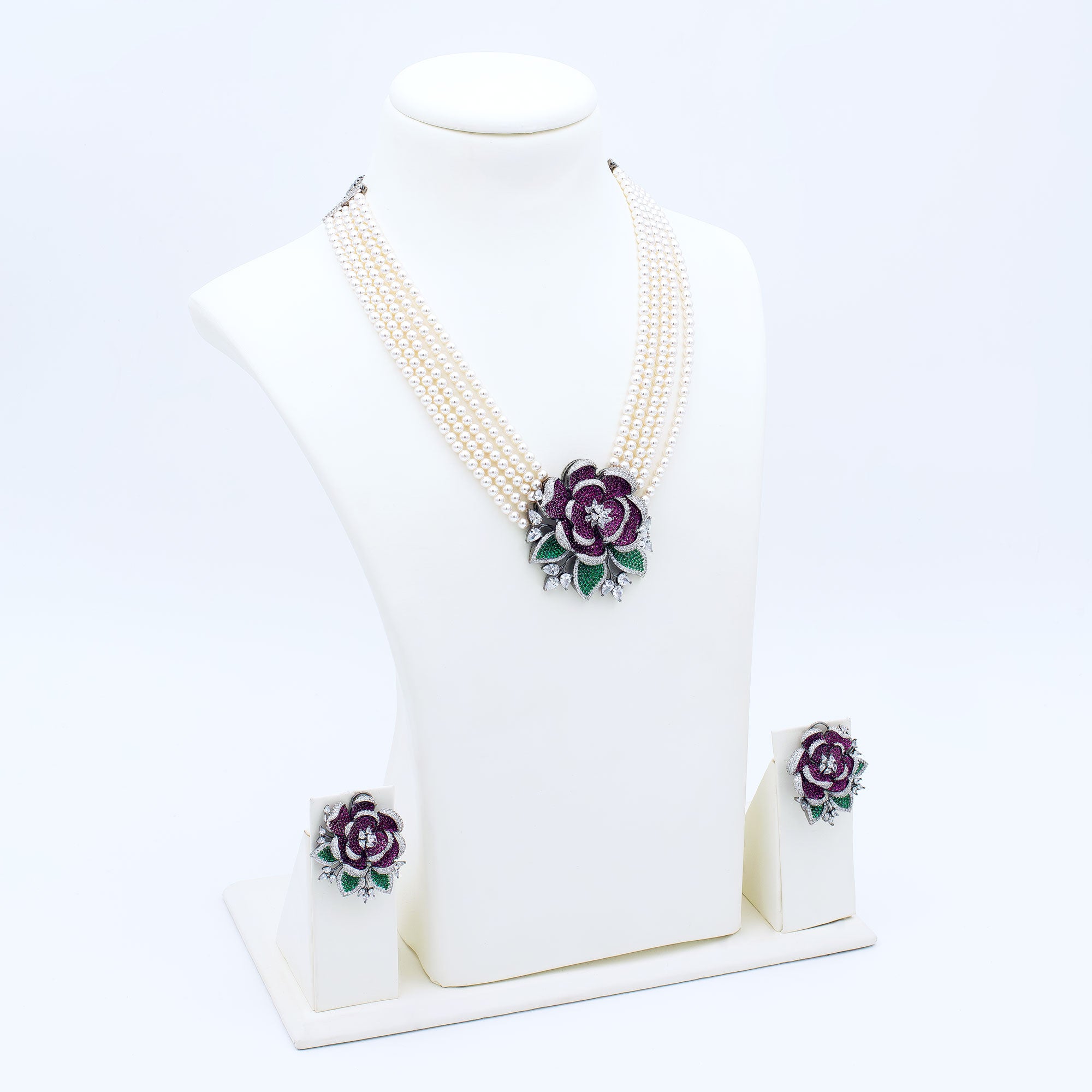 Modern Rose Necklace Set