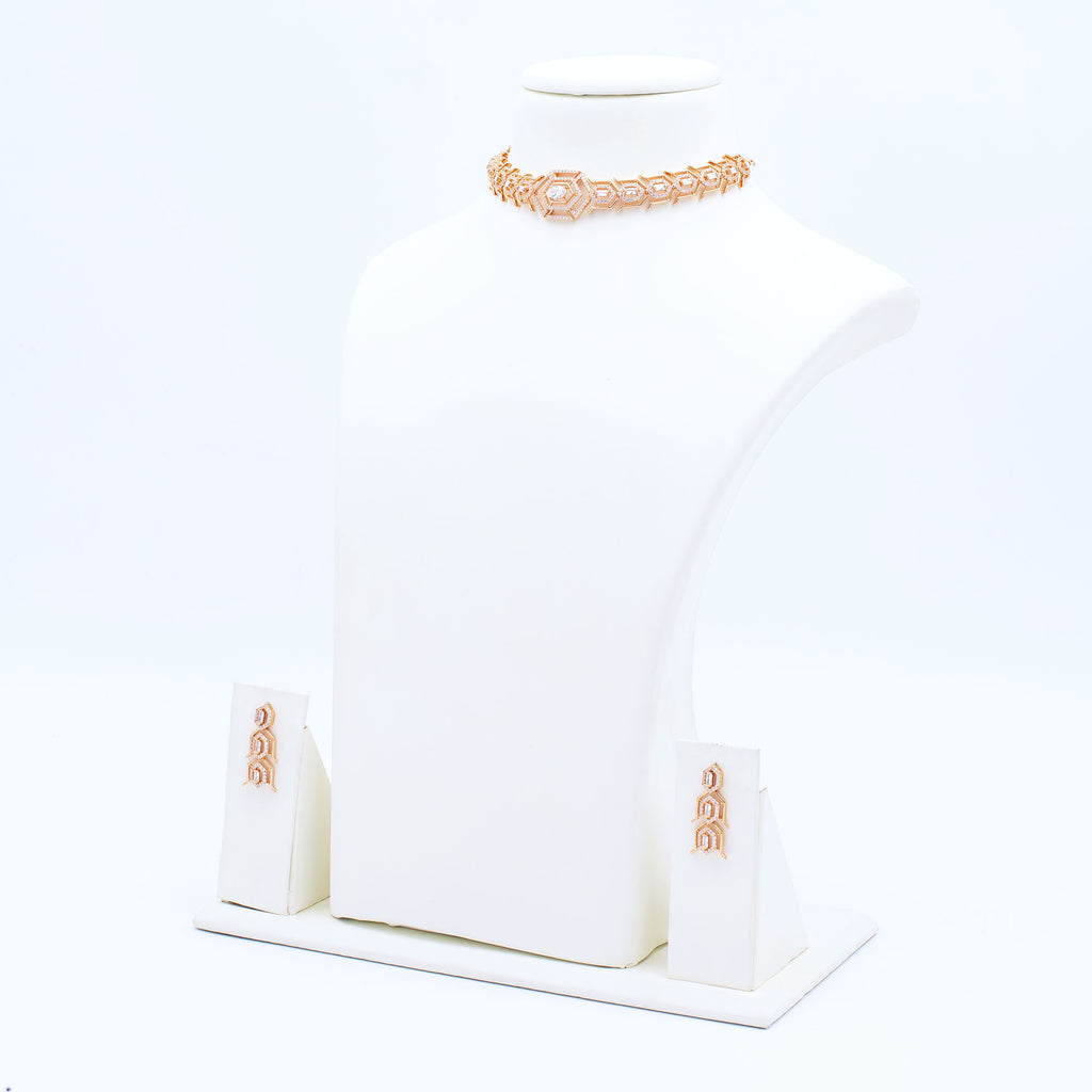 Modern Spider Link Necklace Set