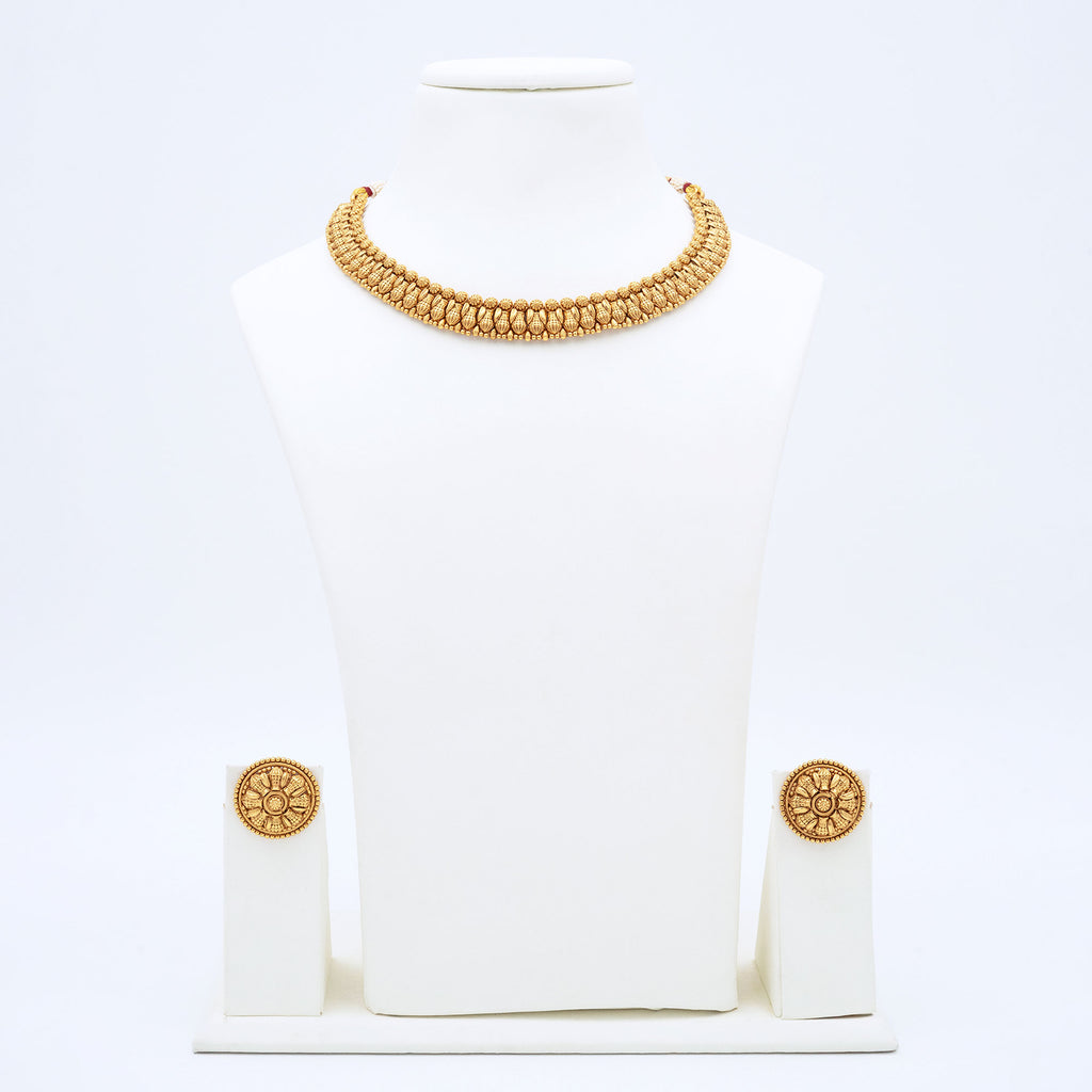 Traditional Pouch Necklace Set