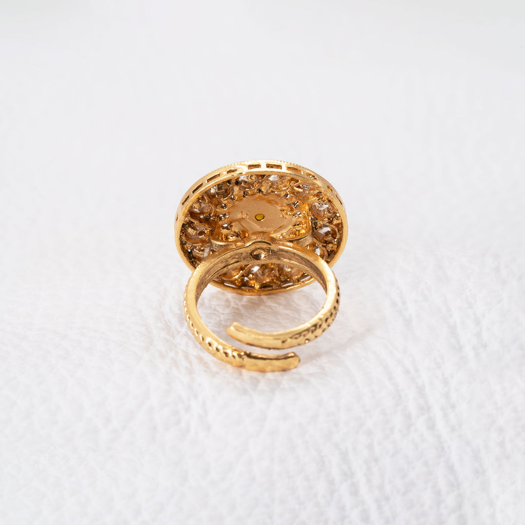Trendy Round Floral Ring