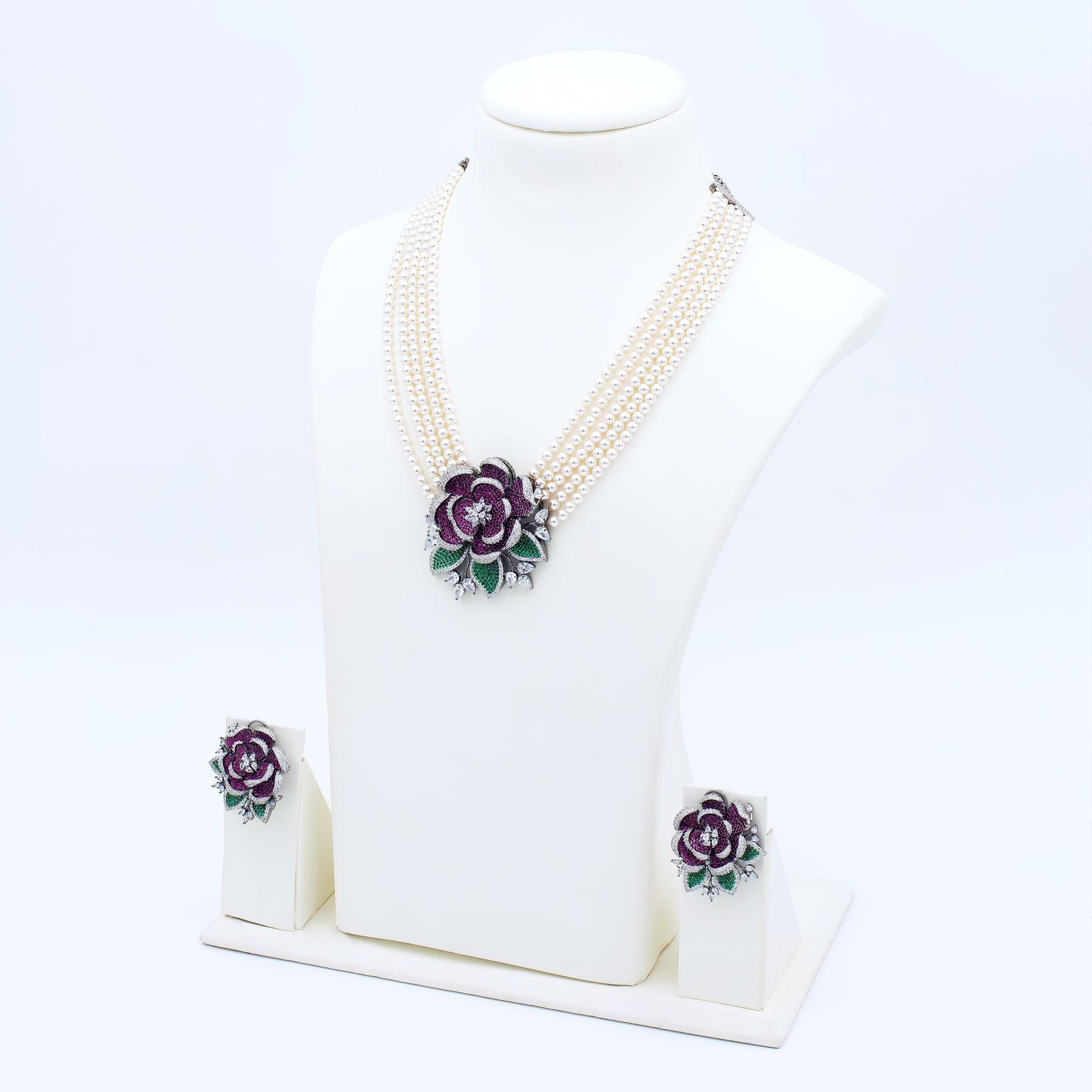 Modern Rose Necklace Set