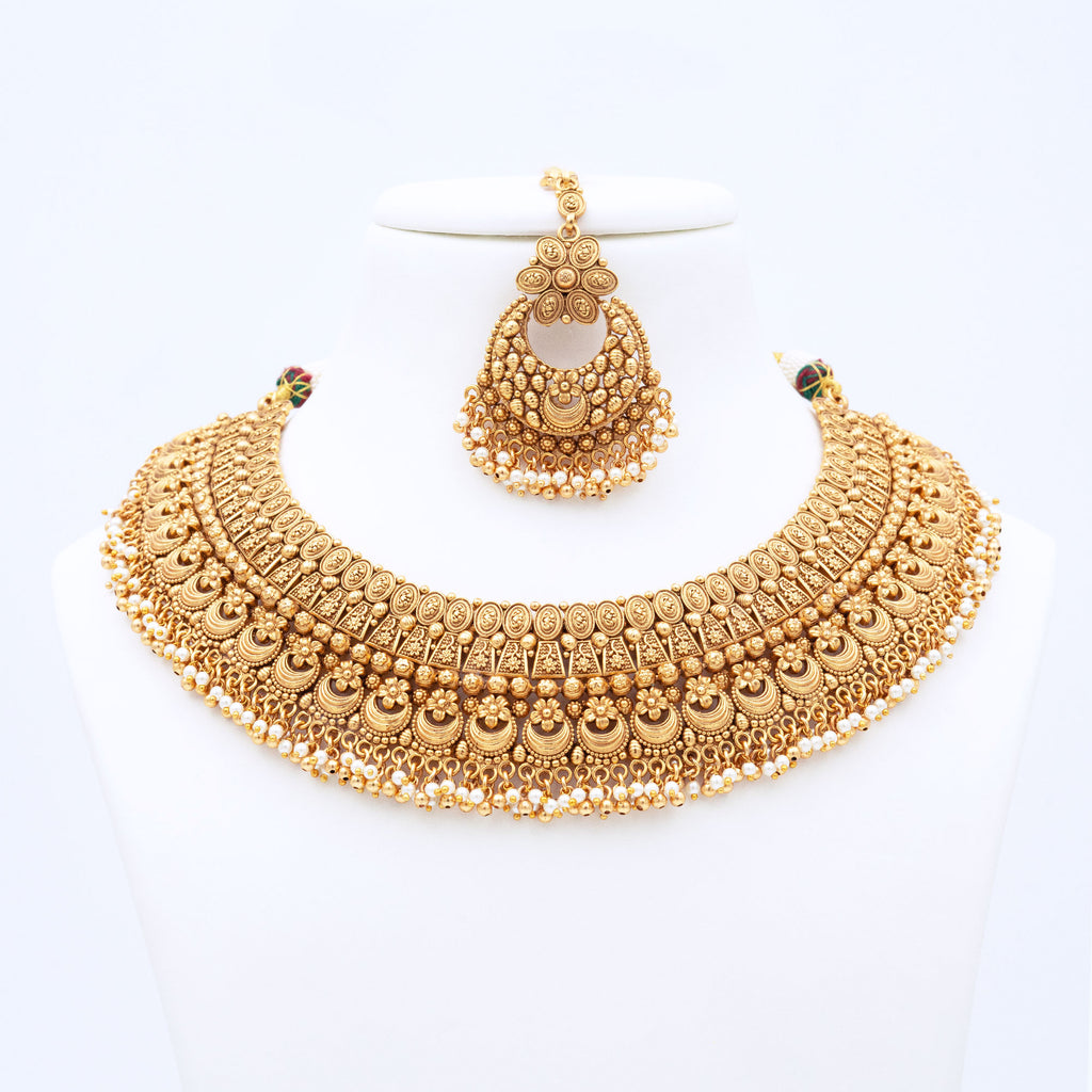 Trendy Crescent Necklace Set