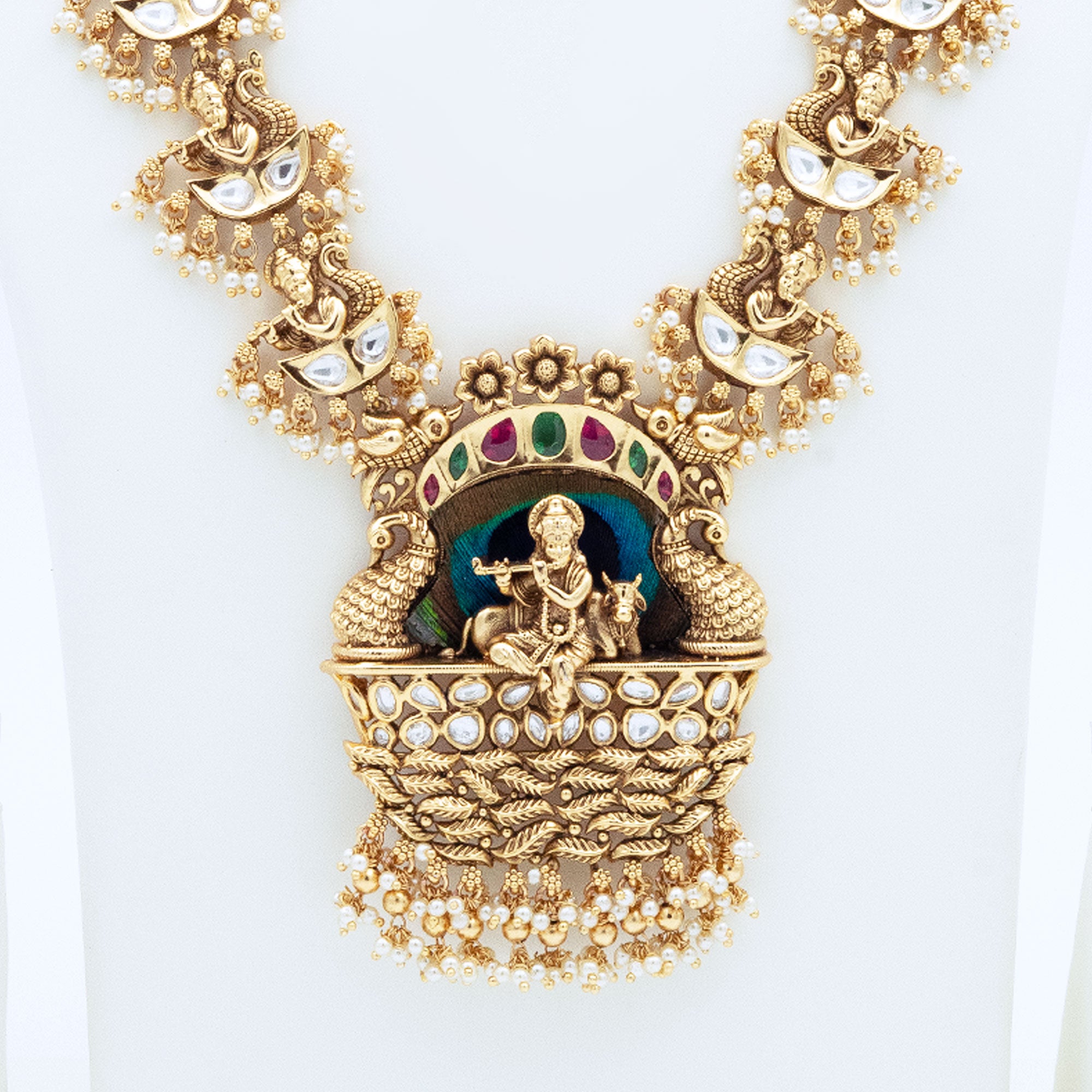 Trendy Krishna Pendant Necklace Set