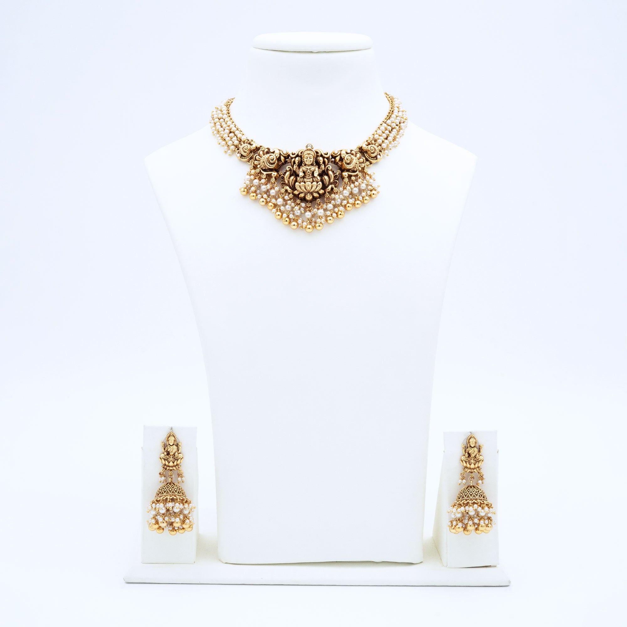 Trendy Necklace Set with Pearls and Lakshmi Pendant