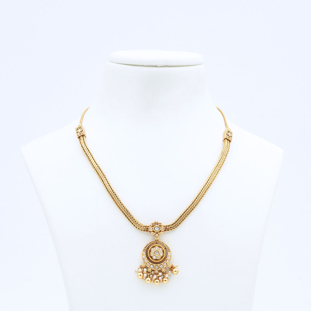 Trendy Necklace Set with Crescent Pendant