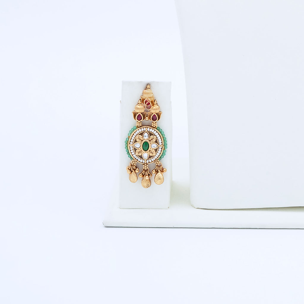 Trendy Multilayered Necklace Set
