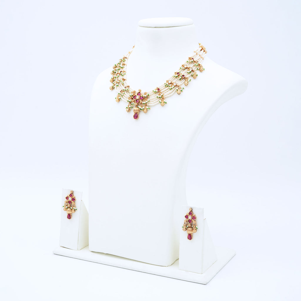 Trendy Layered Floral Pearl Necklace Set
