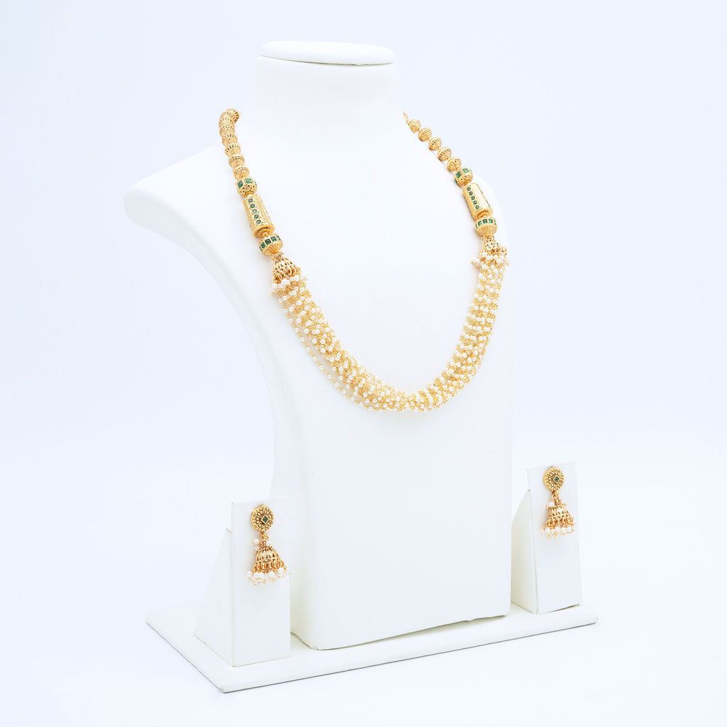 Trendy Layered Pearl Necklace Set