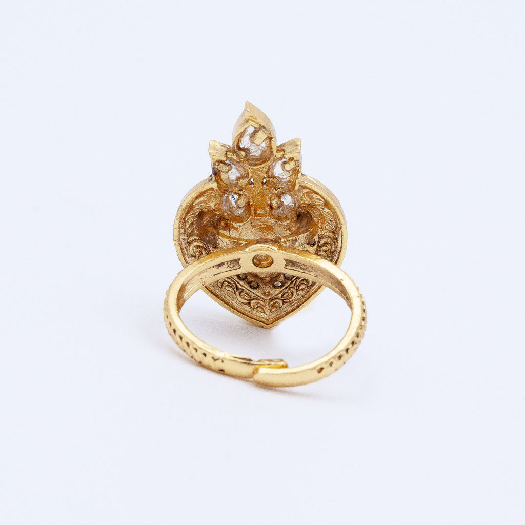 Trendy Spear with Leaf Ring